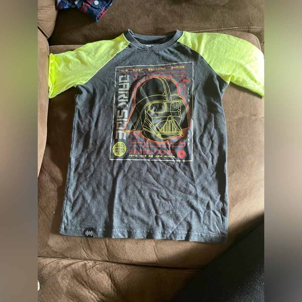 STARWARS T SHIRT 💚